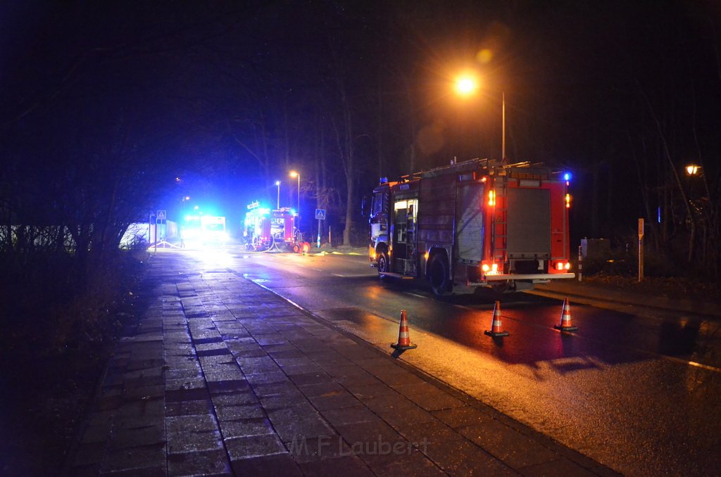 Feuer 2 Koeln Junkersdorf Salzburgerweg P173.JPG - Miklos Laubert